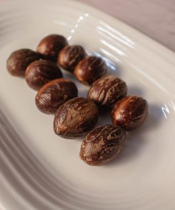 জয়ফল খোসা সহ (৫০ গ্রাম)